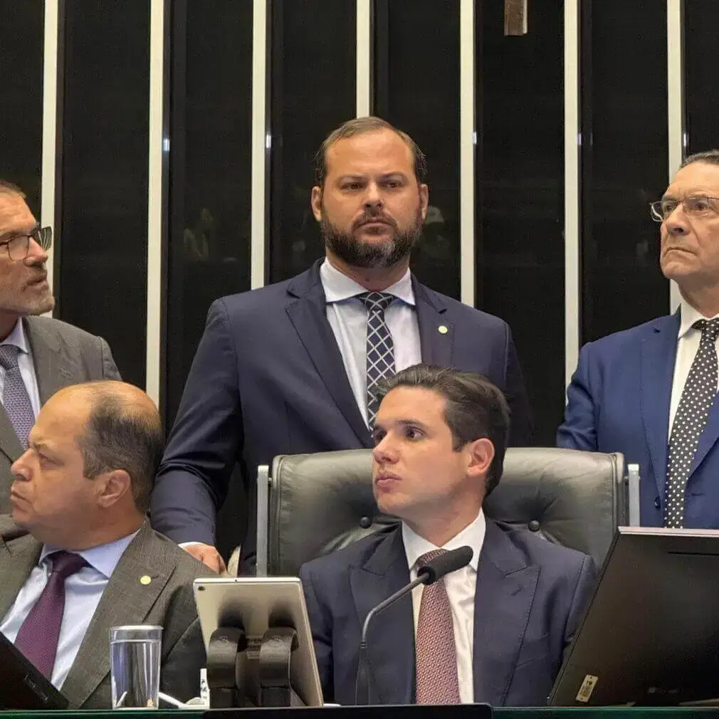 Capa urgência do PL da Anistia