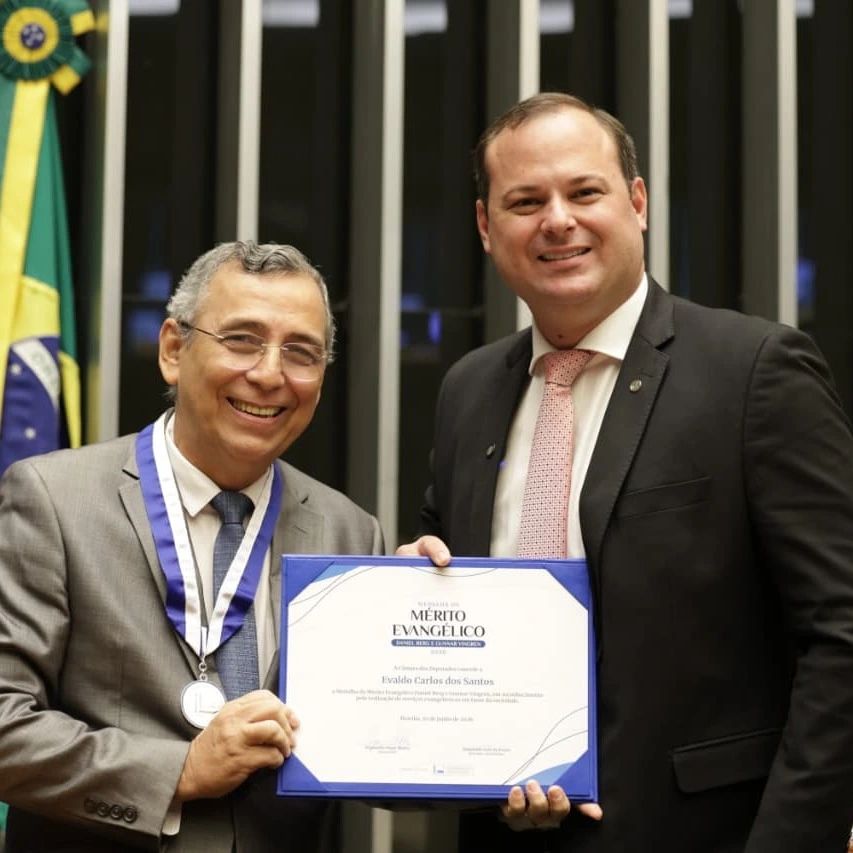 Homenagem do Victor para o pastor evangelico